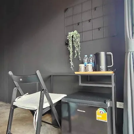 Mr Black & Ms White -Self Check In Accommodation Bangkok Exterior photo